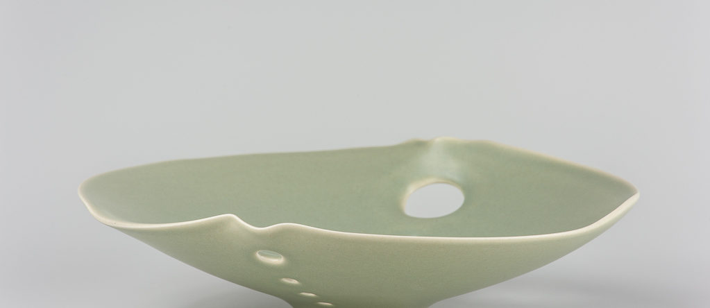 Coupe ouverte celadon xavier duroselle porcelaines